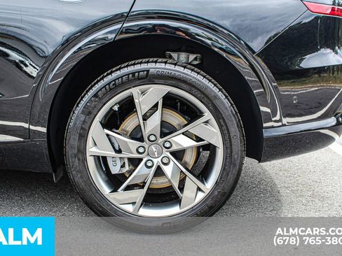 Used 2024 Genesis Electrified GV70 Advanced image 16