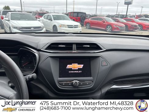 Used 2021 Chevrolet TrailBlazer LS image 14