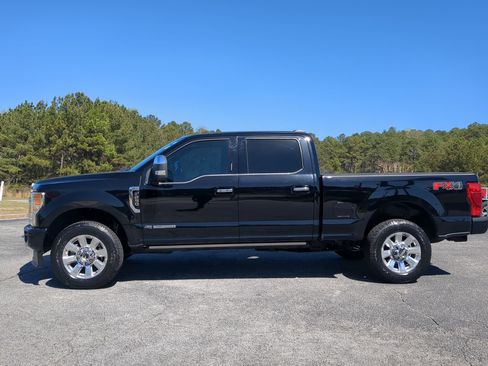 Used 2021 Ford F250 Platinum w/ FX4 Off-Road Package image 8