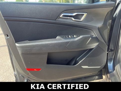 Certified 2024 Kia Sportage LX image 18