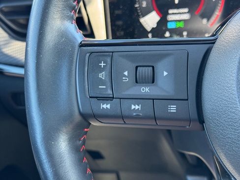 Certified 2025 Nissan Kicks SR w/ SR Premium Package image 16