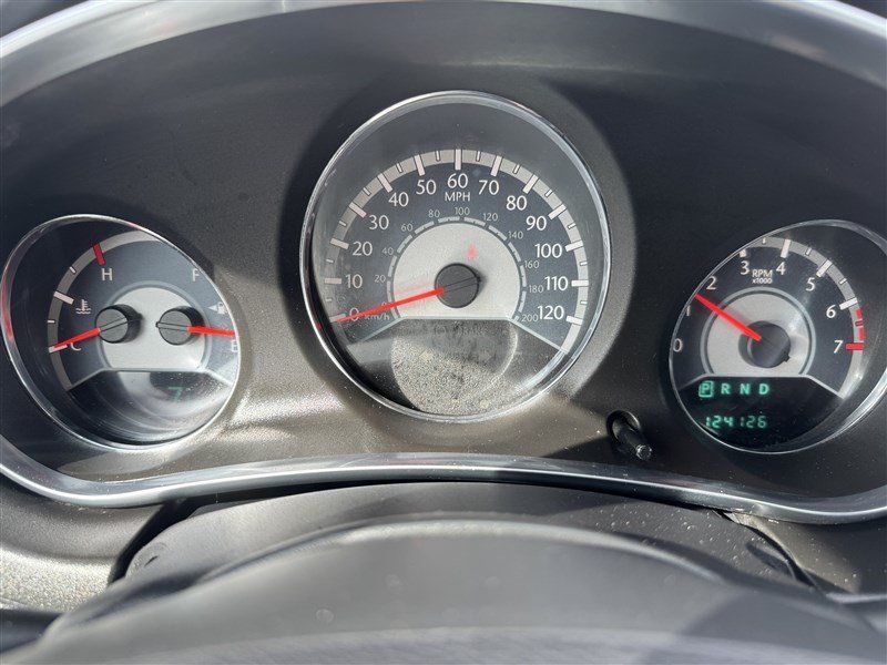 Used 2013 Chrysler 200 Limited FWD image 16