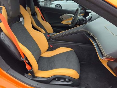 Used 2023 Chevrolet Corvette Stingray Premium Conv w/ Z51 Performance Package image 7