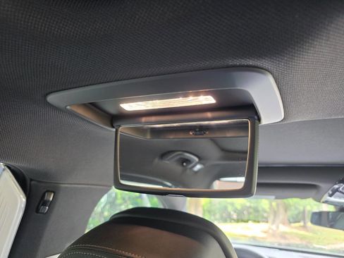 Used 2019 BMW 750i xDrive w/ Executive Package image 46