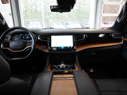 Used 2024 Jeep Grand Wagoneer Series III w/ Rear Seat Video Group 1 image 20