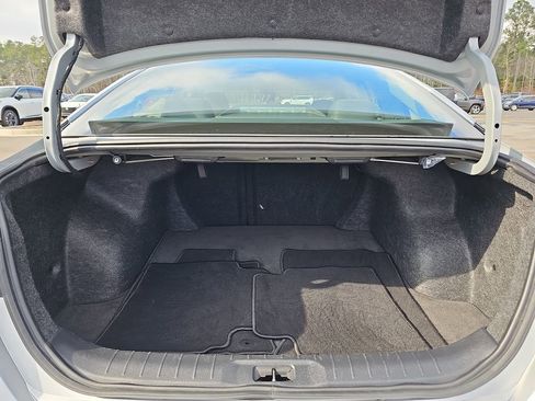 Used 2024 Nissan Altima 2.5 SV image 15