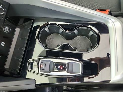 Used 2025 Audi Q5 Premium Plus w/ Premium Plus image 48