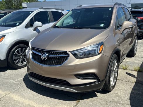 Used 2019 Buick Encore Preferred FWD image 3