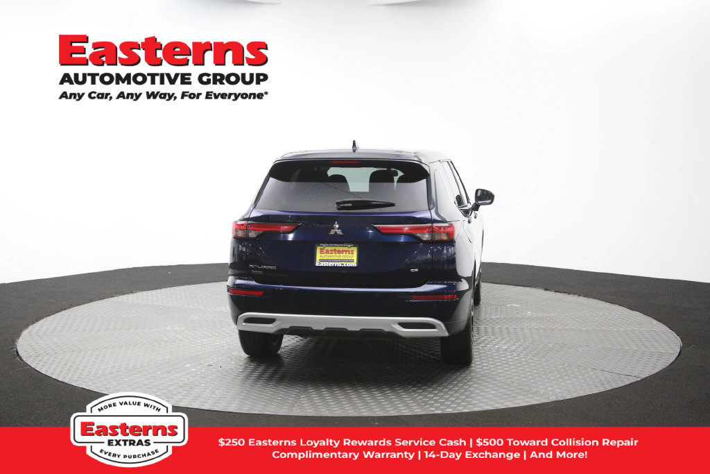 Used 2024 Mitsubishi Outlander SE FWD image 40