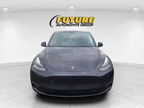 Used 2024 Tesla Model Y Performance AWD/4WD image 2