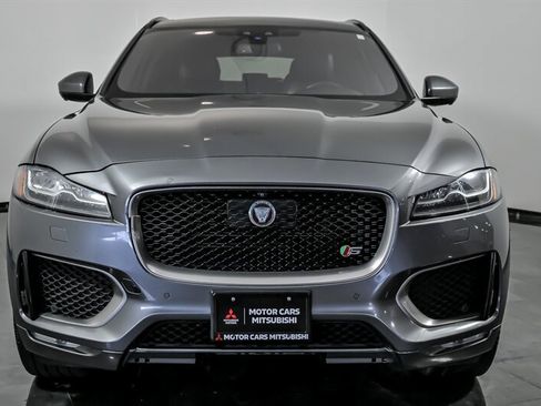 Used 2017 Jaguar F-PACE S AWD/4WD image 4
