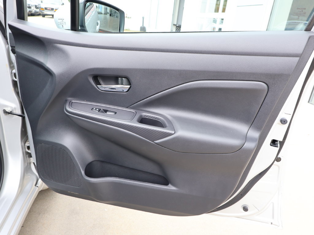 Used 2024 Nissan Versa SV w/ Trunk Package FWD image 29