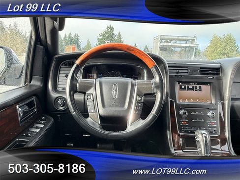 Used 2016 Lincoln Navigator L Reserve image 14