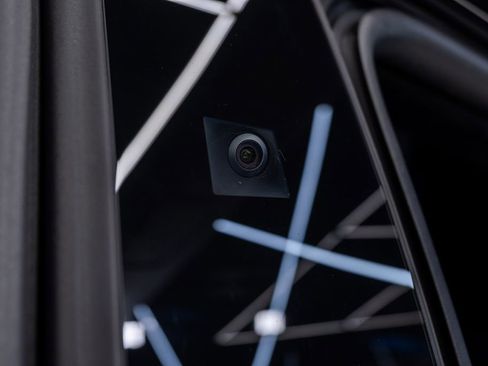 Used 2024 Tesla Cybertruck AWD Crew Cab image 21