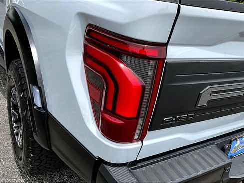 Used 2025 Ford F150 Raptor AWD/4WD image 26