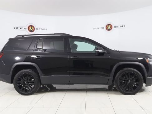 Used 2023 GMC Acadia SLE w/ Driver Convenience Package image 2