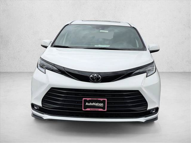 New 2026 Toyota Sienna XLE Woodland Edition AWD/4WD image 2