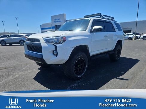 Used 2018 Toyota 4Runner TRD Off-Road Premium AWD/4WD image 1