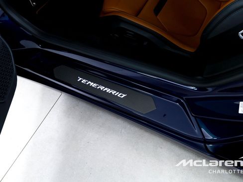 Used 2026 Lamborghini Temerario AWD/4WD image 17