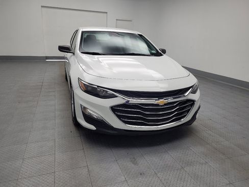 Used 2025 Chevrolet Malibu LS FWD image 14