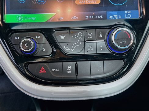 Used 2018 Chevrolet Bolt LT FWD image 22