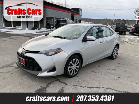Used 2017 Toyota Corolla LE image 1