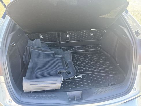 Used 2021 Toyota C-HR XLE image 29