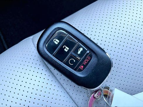 Used 2023 Honda Accord Touring image 14