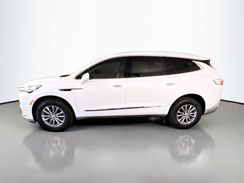 Used 2023 Buick Enclave Essence FWD image 6