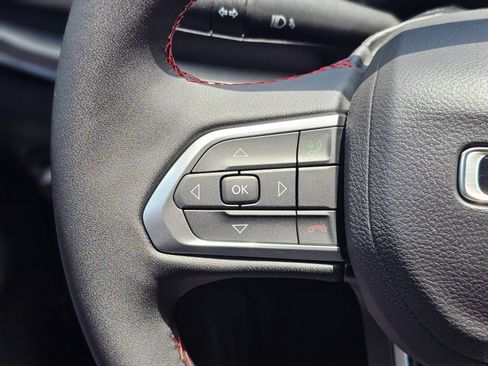 New 2026 Jeep Compass Trailhawk AWD/4WD image 17