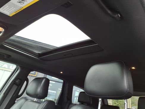 Used 2019 Jeep Grand Cherokee Altitude image 9