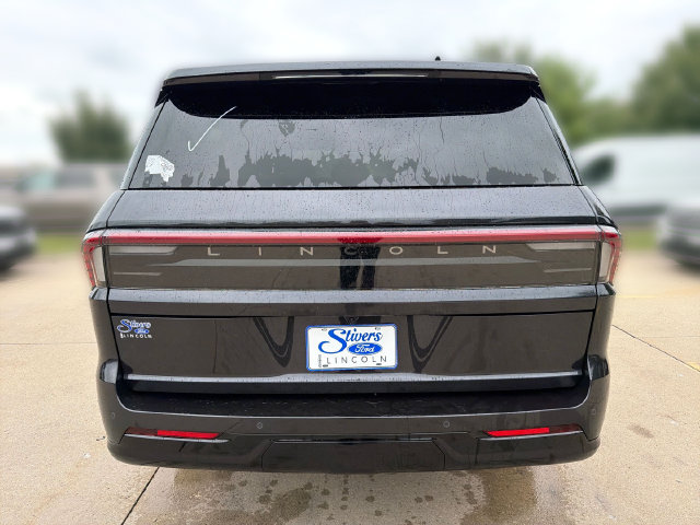 New 2027 Lincoln Navigator L Reserve w/ Jet Appearance Package AWD/4WD image 6