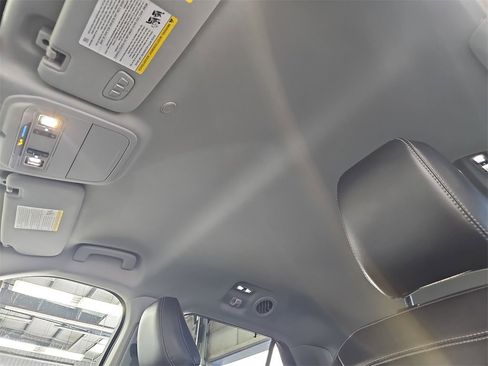 Used 2024 Ford Explorer Limited image 30