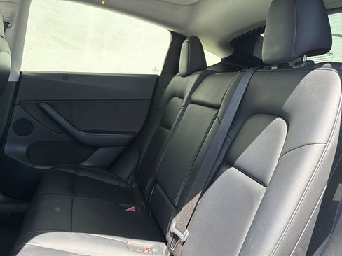 Used 2020 Tesla Model Y Long Range AWD/4WD image 7