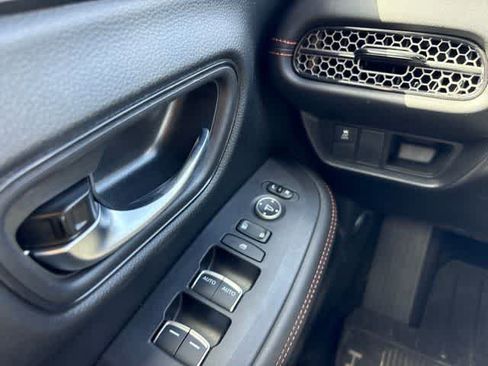 Used 2024 Honda HR-V Sport image 23