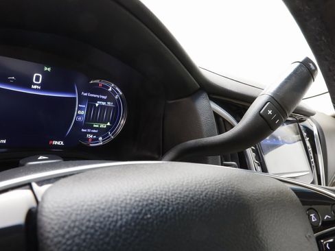 Used 2020 Cadillac Escalade Premium Luxury image 14