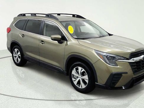 Certified 2025 Subaru Ascent Premium AWD/4WD image 1