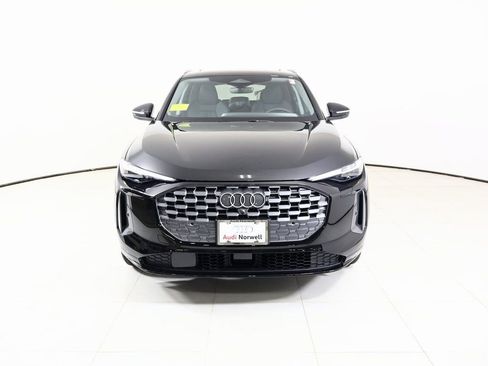 New 2025 Audi Q5 Prestige image 9