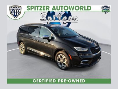 Used 2023 Chrysler Pacifica Limited