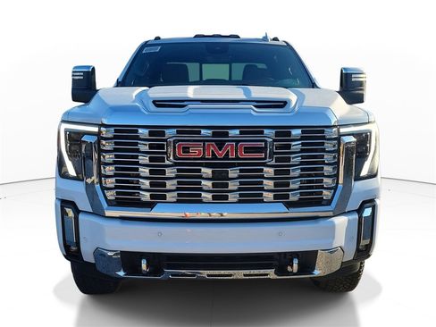New 2026 GMC Sierra 2500 Denali w/ Denali Reserve Package image 2