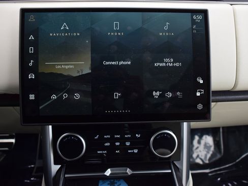 Used 2023 Land Rover Range Rover SE image 29