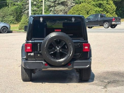 Used 2020 Jeep Wrangler Unlimited Sahara AWD/4WD image 3