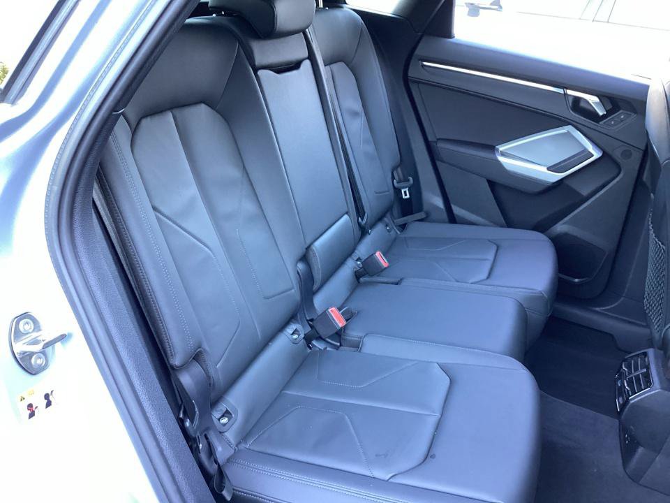 Used 2023 Audi Q3 2.0T Premium AWD/4WD image 33