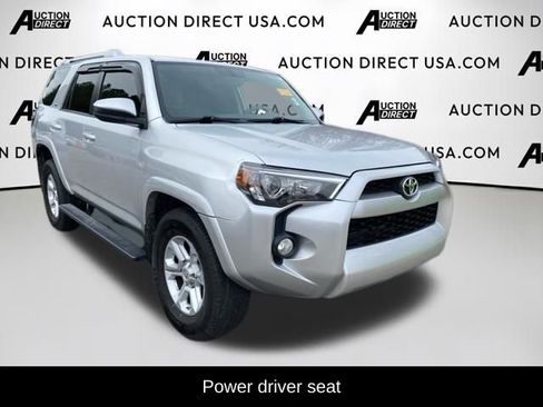 Used 2017 Toyota 4Runner SR5 image 3