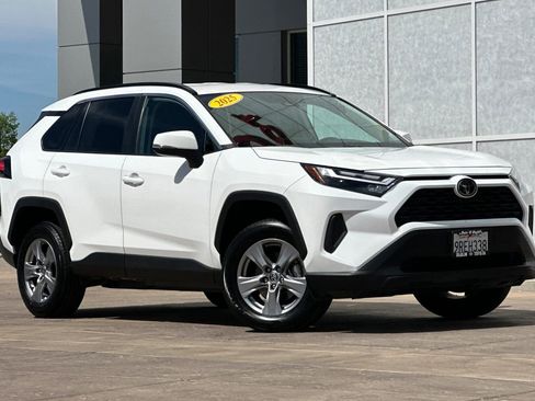 Used 2025 Toyota RAV4 XLE image 2