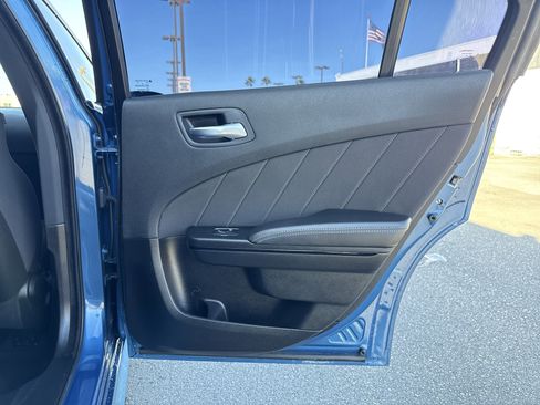 Used 2023 Dodge Charger R/T w/ Blacktop Package image 40