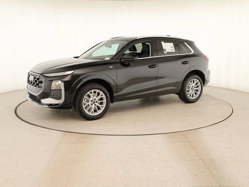 New 2026 Audi Q3 quattro 2.0T AWD/4WD image 13