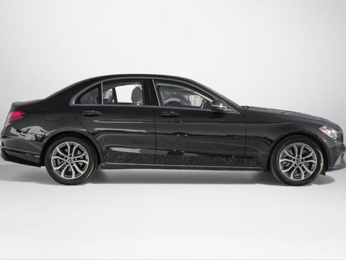 Used 2018 Mercedes-Benz C 300 Sedan image 5