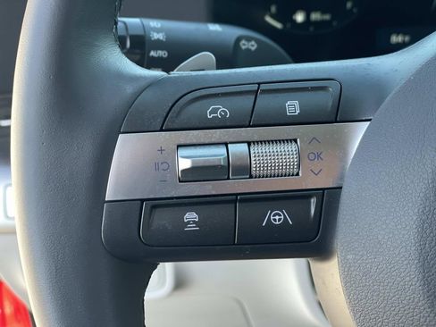 Certified 2025 Hyundai Kona SEL image 23