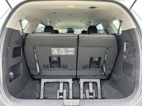 New 2026 Kia Carnival image 25